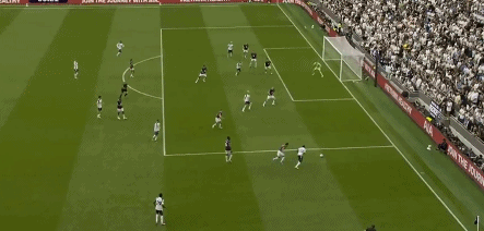 主场对阵伯, 守非常出色