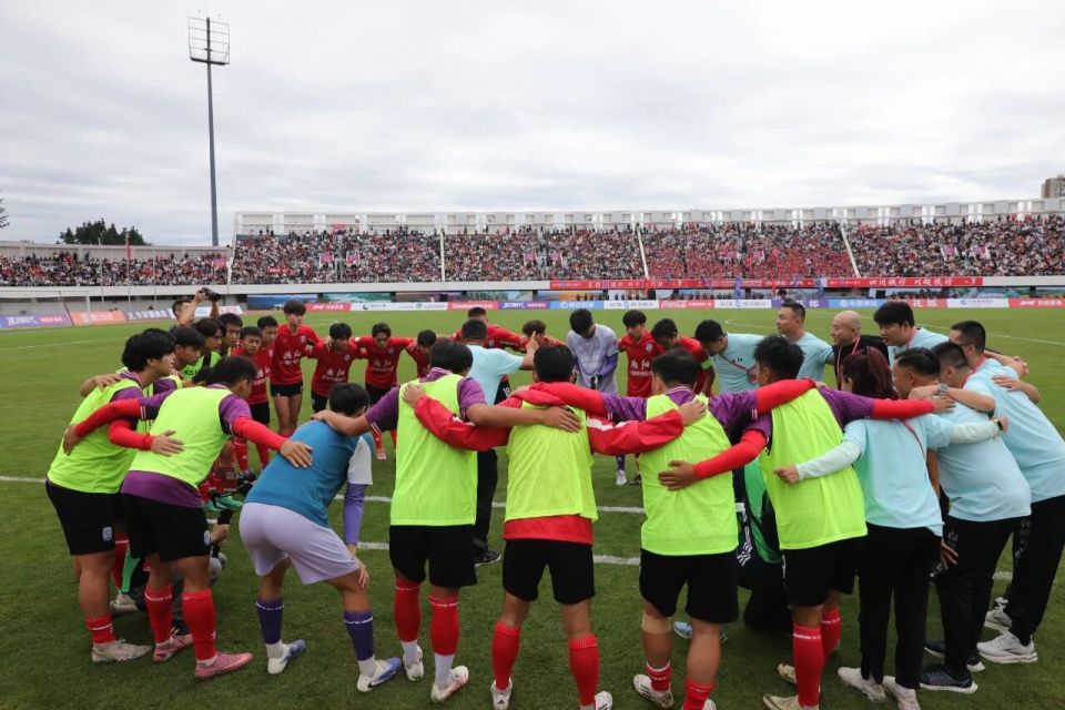 守非常顽强, bt, 激情的同时