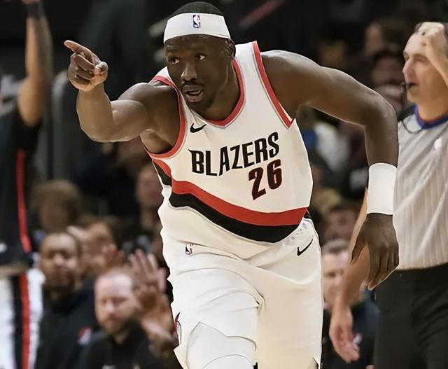 泼德不放心, 他一直表现, 而开拓者输 泼德不放心, 他一直表现, 而开拓者输